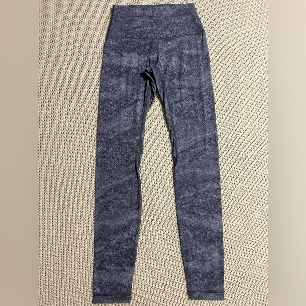 Lululemon Align Leggings, size 4